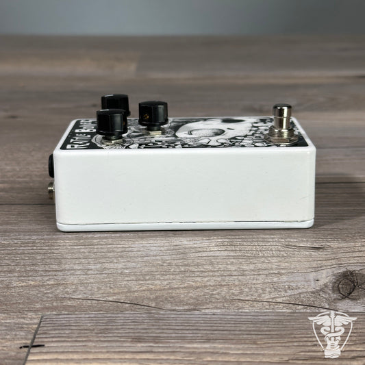 Swamp Witch RattleBones (USED)