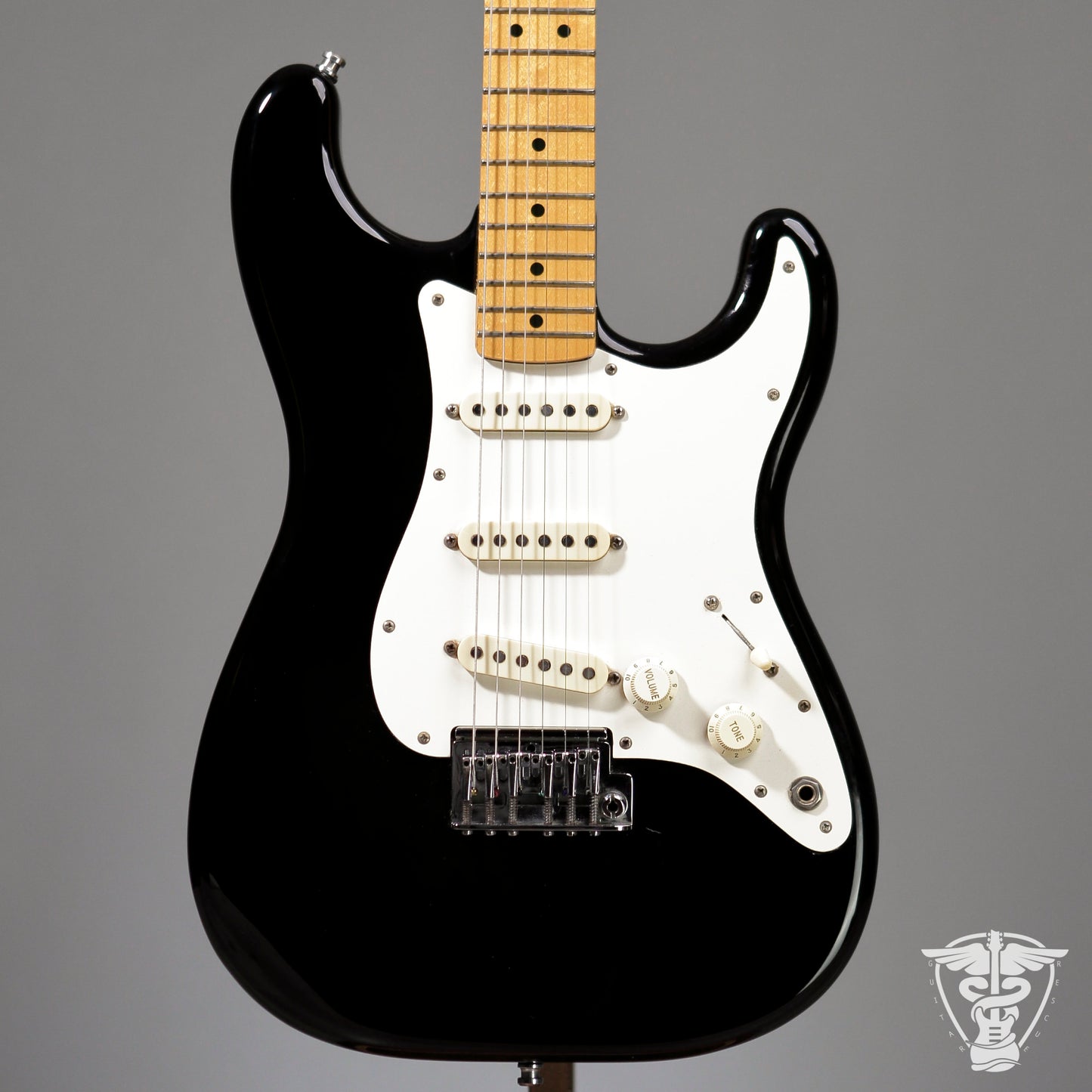 1983-1984 Fender Standard Stratocaster (2-Knob) - 7.68 LBS