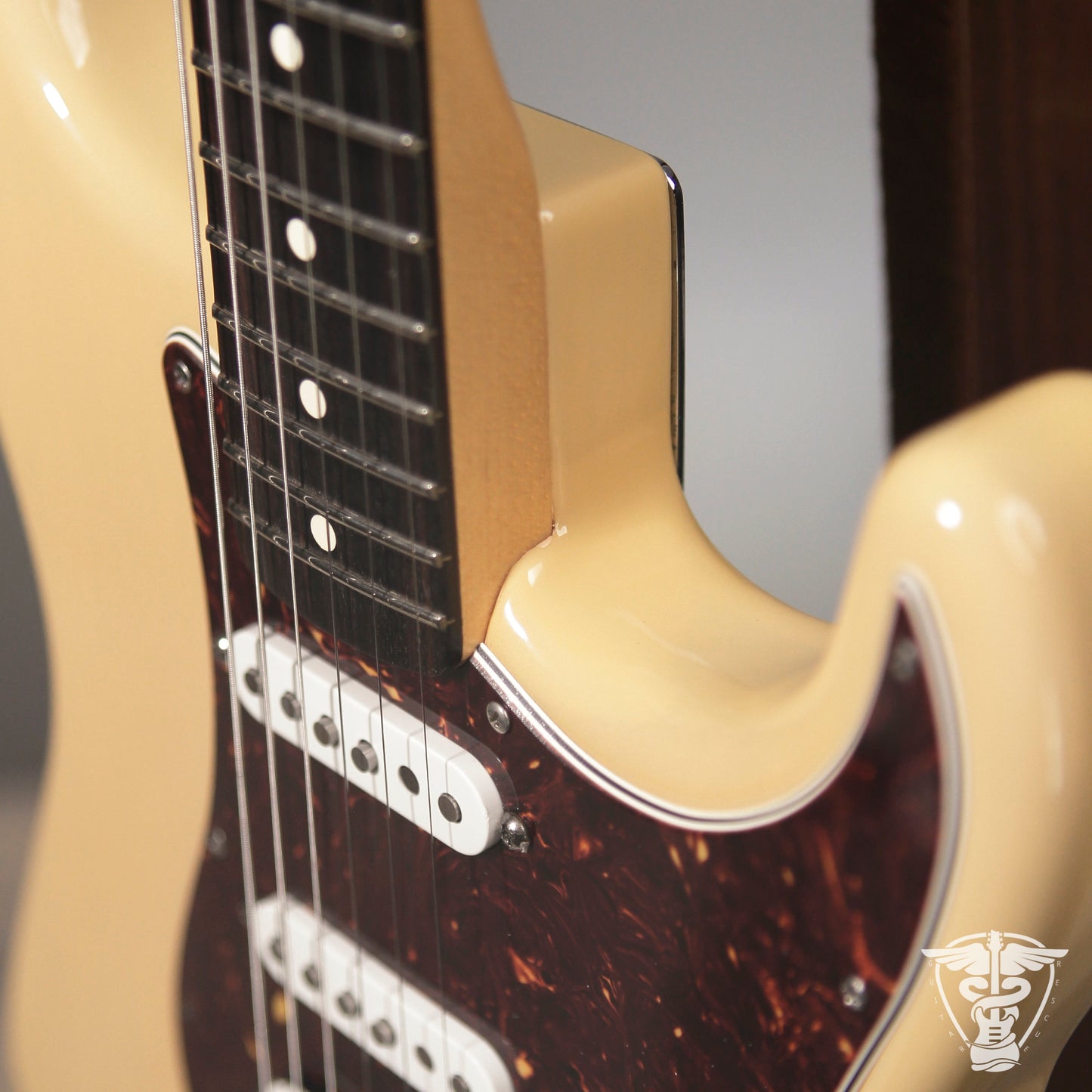 2006 Fender Deluxe Power Stratocaster - 8.2 LBS
