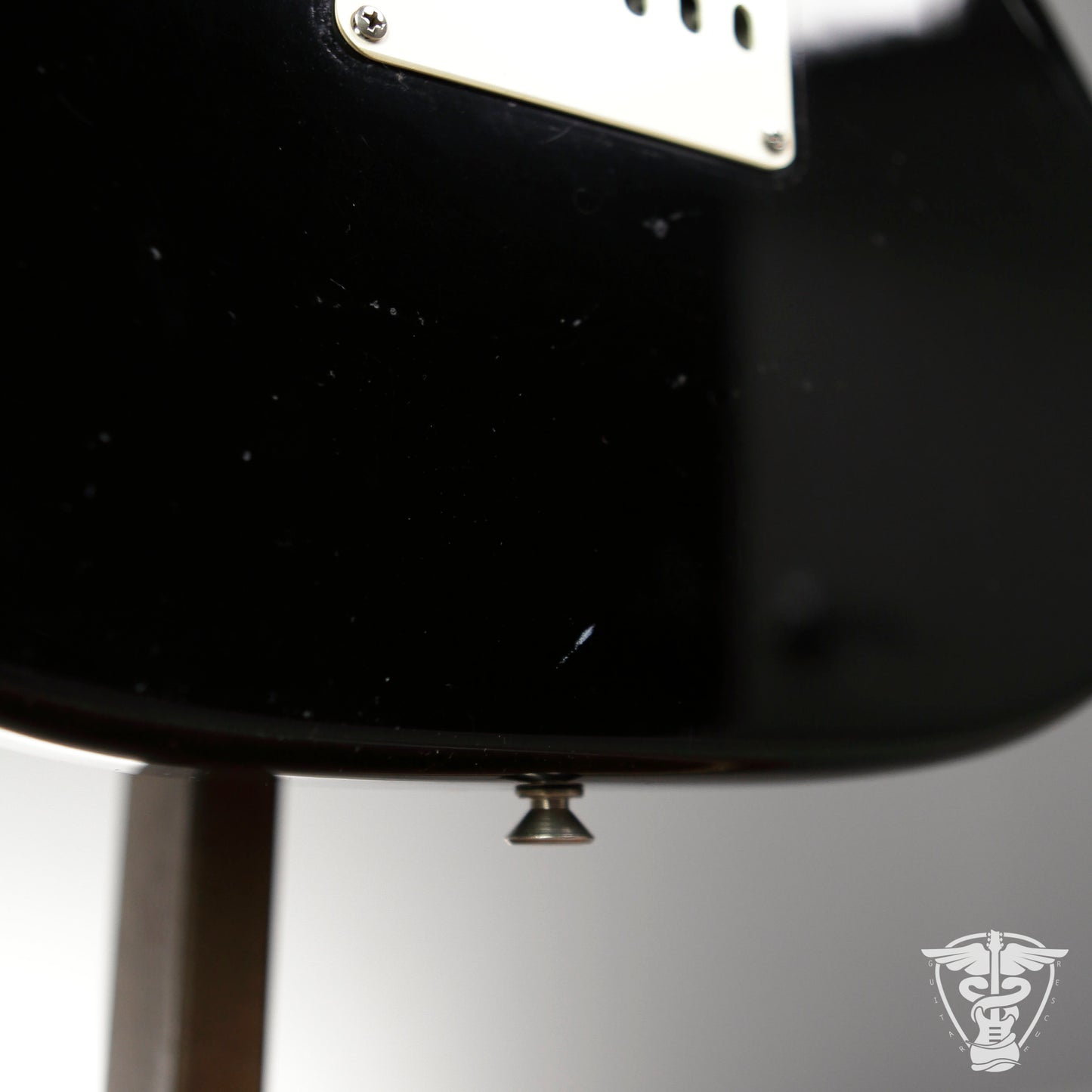 1988 Fender Vintage Series 62 Stratocaster - 7.99 LBS