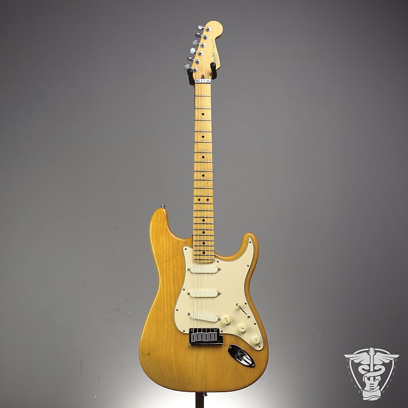 1989 Fender Strat Plus Deluxe - 9.89 LBS