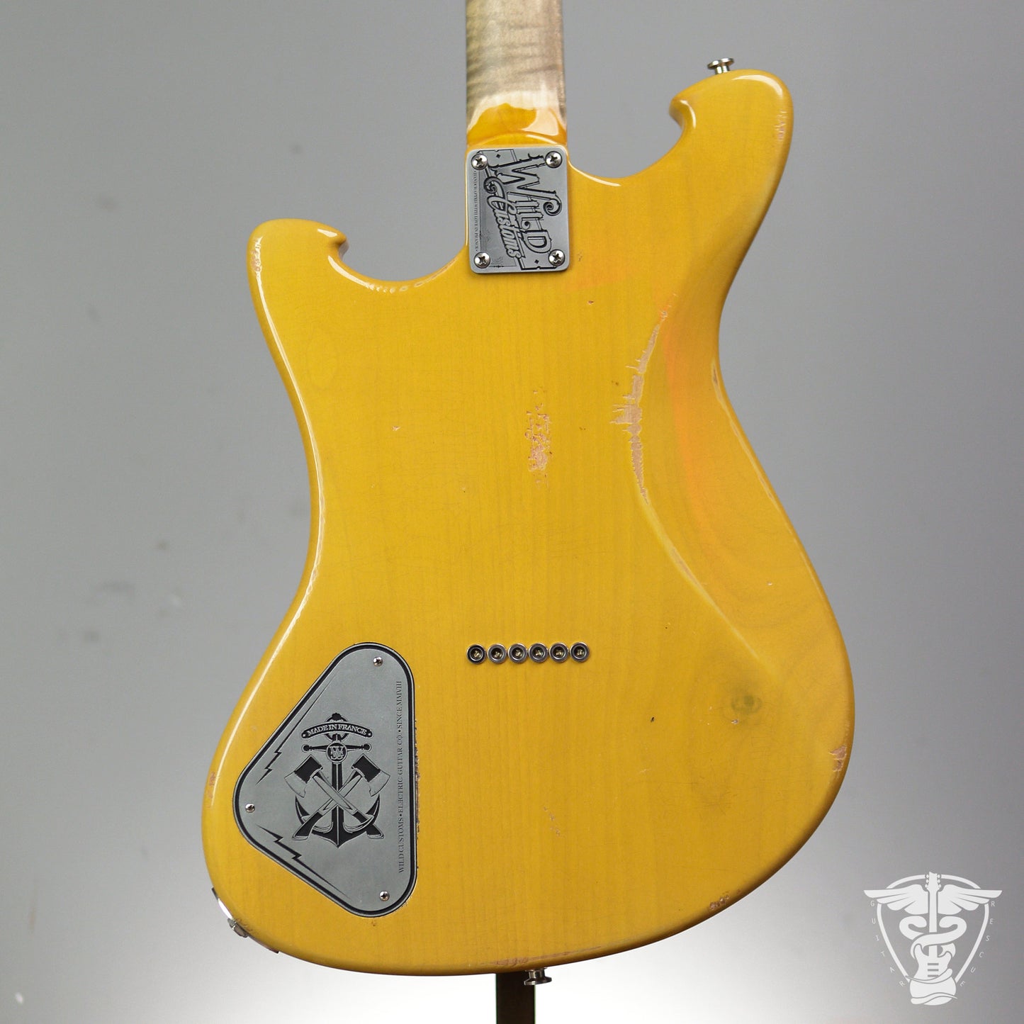 2022 Wild Customs Wildmaster TV Yellow Relic