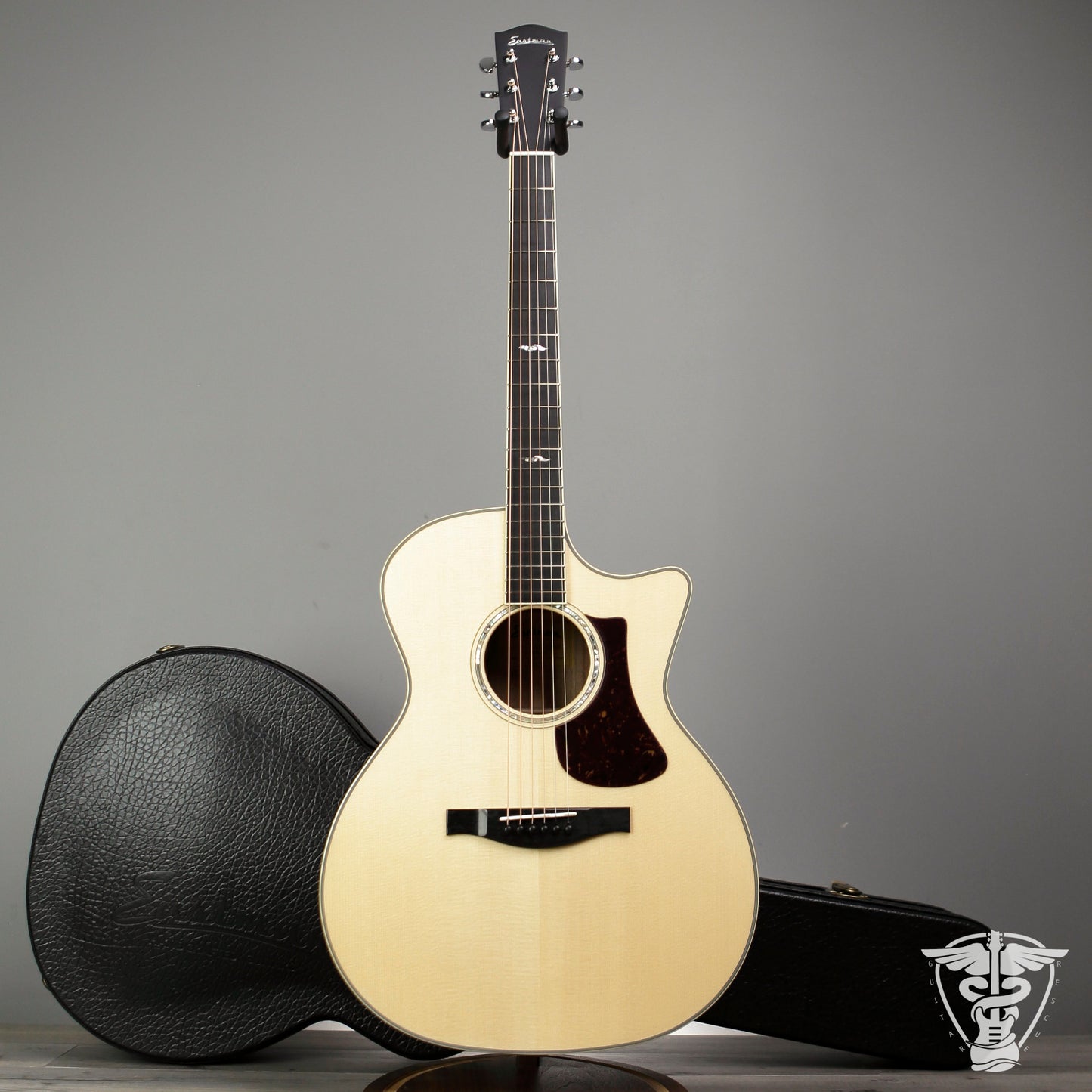 Eastman AC Solid Heritage AC422CE-LTD-KOA - 4.86 LBS