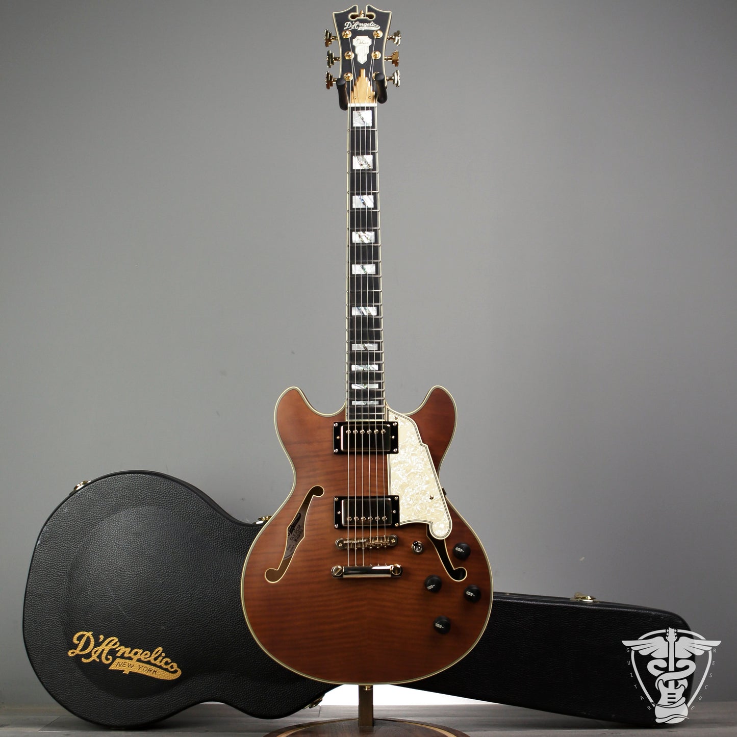 2020 D'Angelico Deluxe Mini DC LE - 6.15 LBS