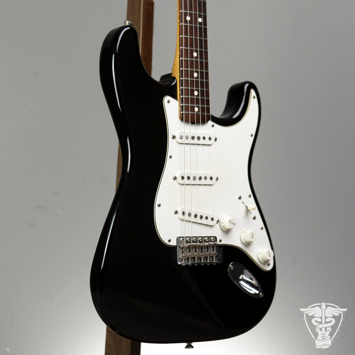 1988 Fender Vintage Series 62 Stratocaster - 7.99 LBS
