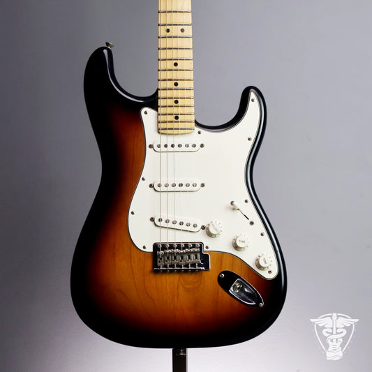 Fender Highway One Stratocaster - 7.41 LBS