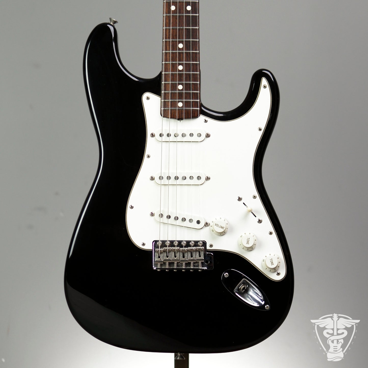 1988 Fender Vintage Series 62 Stratocaster - 7.99 LBS