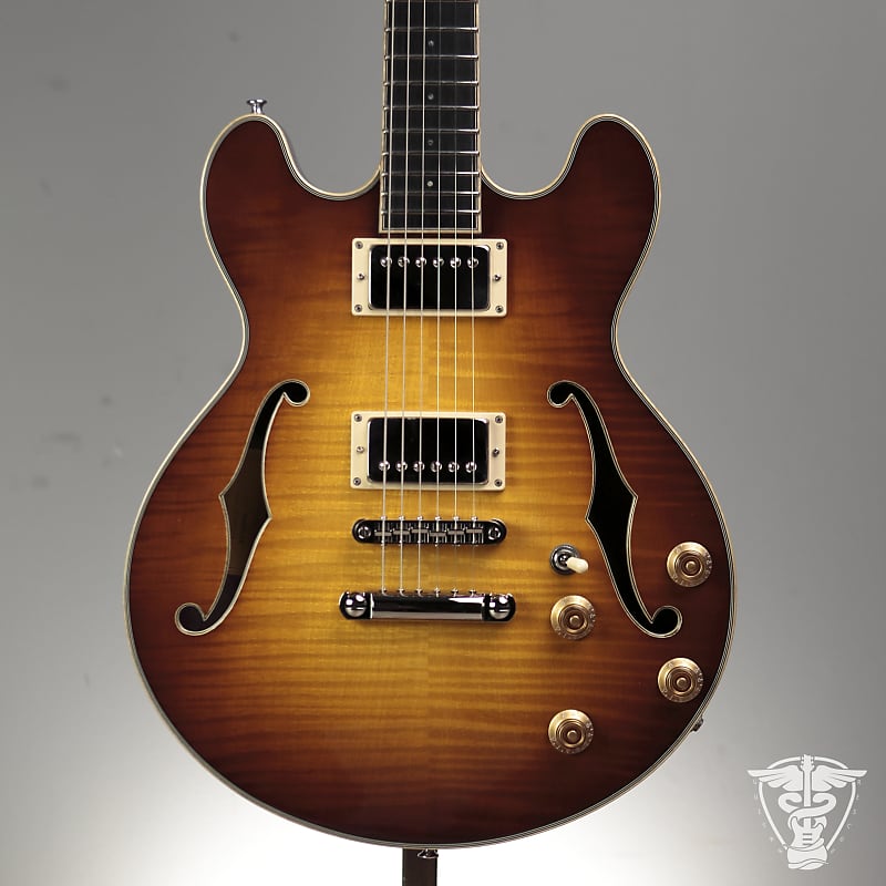 2024 Eastman T184MX - Goldburst