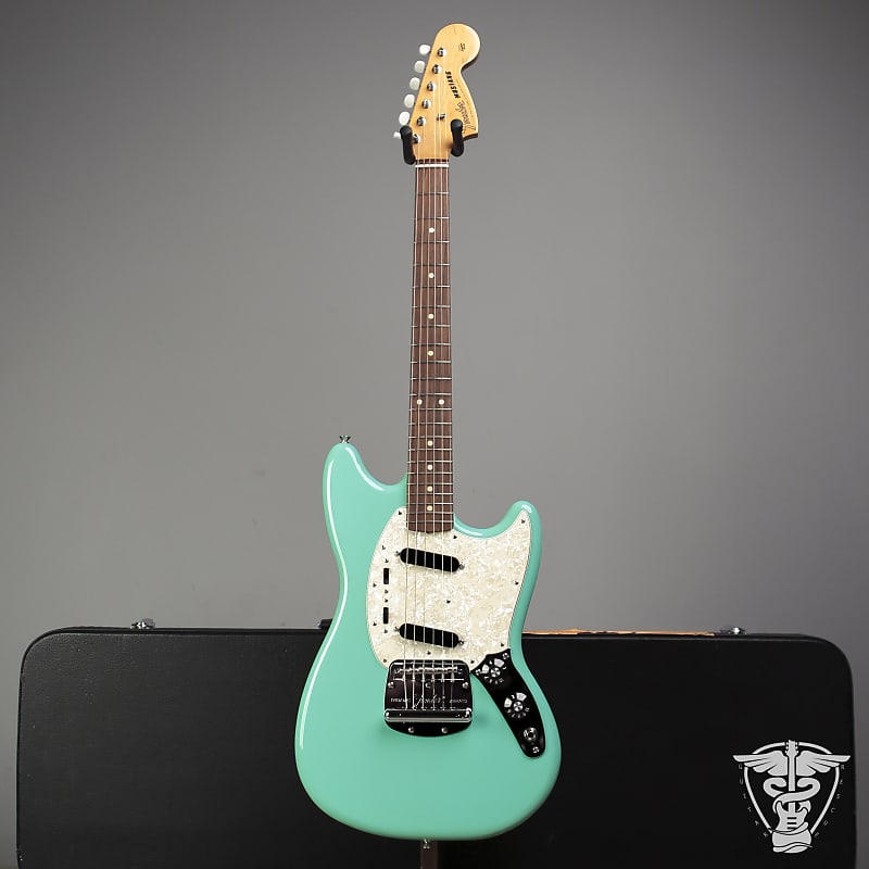 Fender Vintera '60s Mustang with Pau Ferro Fretboard 2022 - 7.31 LBS