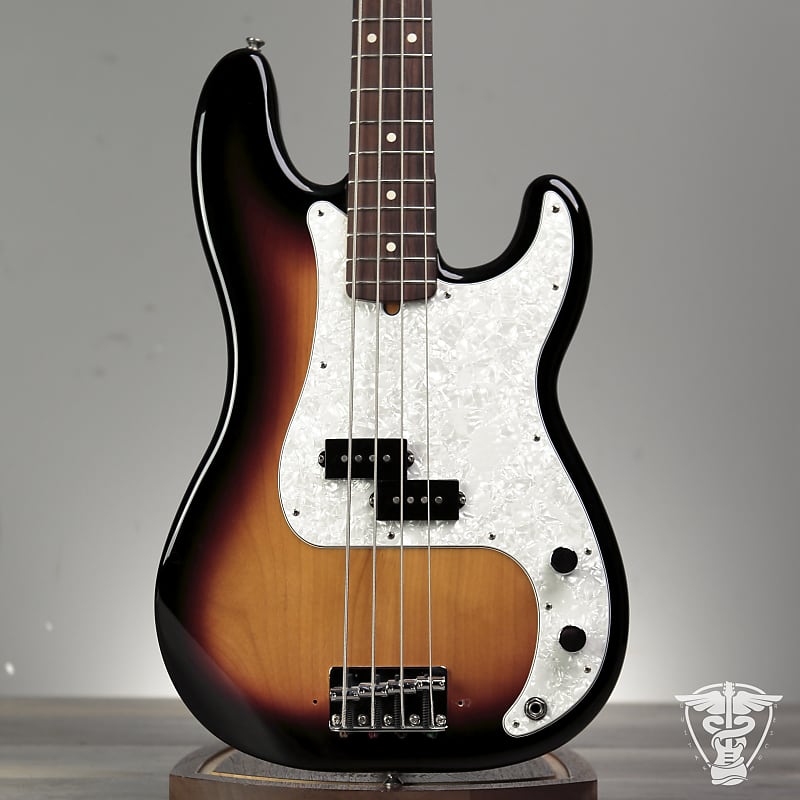 Fender Standard Precision Bass with Rosewood Fretboard 2015 - 8.98 LBS