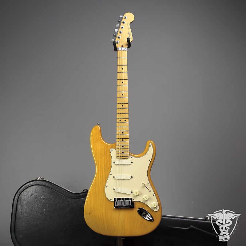 1989 Fender Strat Plus Deluxe - 9.89 LBS